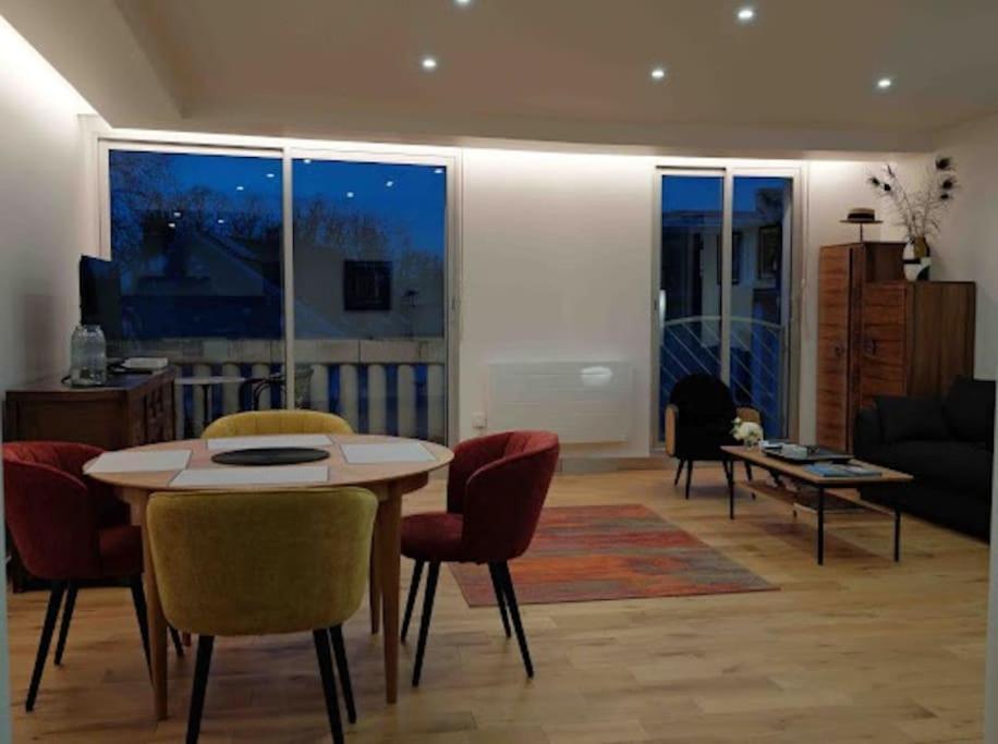 וישי Le Joyau Des Parcs Classe 4 Etoiles Appartement Central Au Calme Avec Terrasse מראה חיצוני תמונה