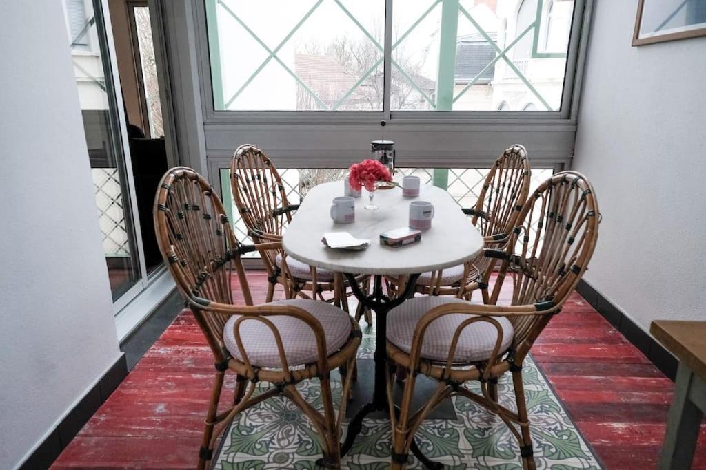 וישי Le Joyau Des Parcs Classe 4 Etoiles Appartement Central Au Calme Avec Terrasse מראה חיצוני תמונה